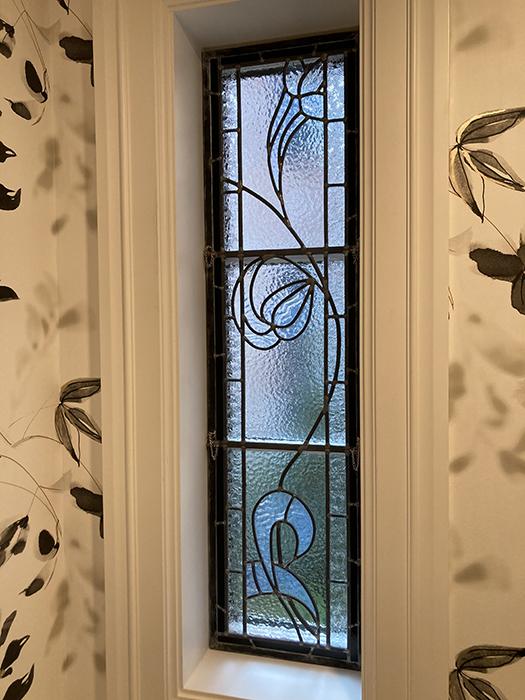 Modern Floral Victorian design in clear textured glass