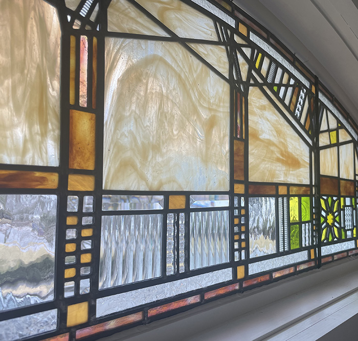 Prairie-style Transom